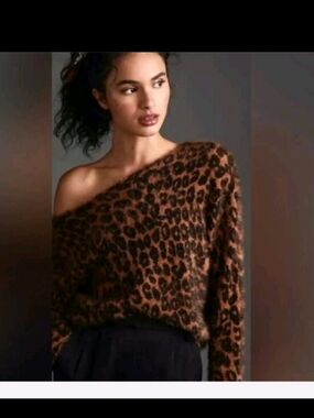 Pilcro By Anthropologie Womens Fuzzy Off ShoulderEyelash Leapord Print Sweater M